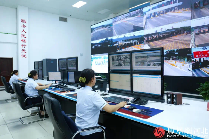 青銀高速指揮調(diào)度中心監(jiān)控大廳