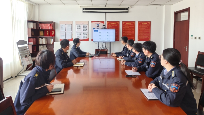 D:\內(nèi)業(yè)綜合崗\文稿\稿件\2025年\2025.04-2024.06\20250418稽核管理中心迅速開(kāi)展安全生產(chǎn)責(zé)任追究處罰辦法宣貫活動(dòng)\宣貫培訓(xùn)