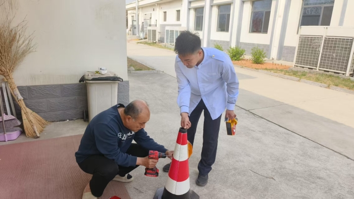 d:\Users\Administrator\Desktop\4.23（創(chuàng)新）\21e3894e727ac0948e6bf1caaa6e078