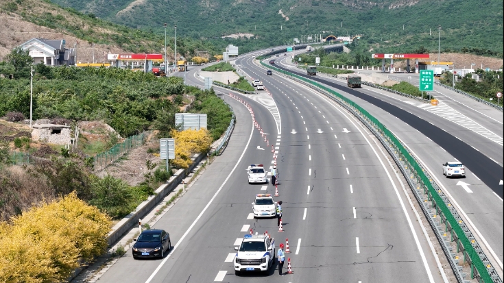 C:\Users\Administrator\Desktop\京哈北線分公司成功舉行2025年防汛應(yīng)急處置演練\a